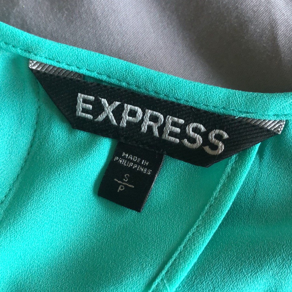Express Top - Picture 3 of 3